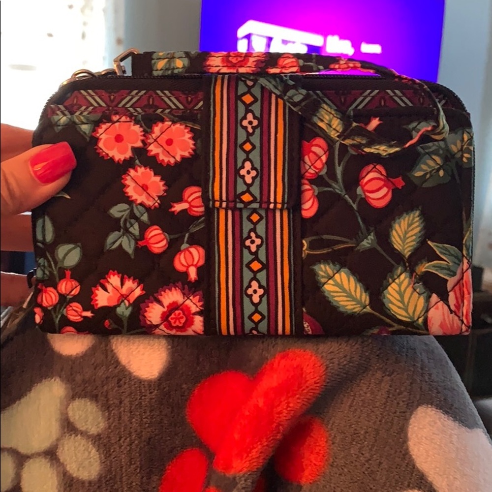 Vera Bradley RFID wristlet- NEW
